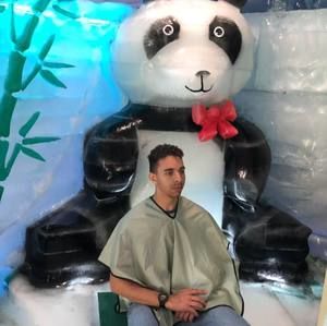 Meet your Posher, Blake